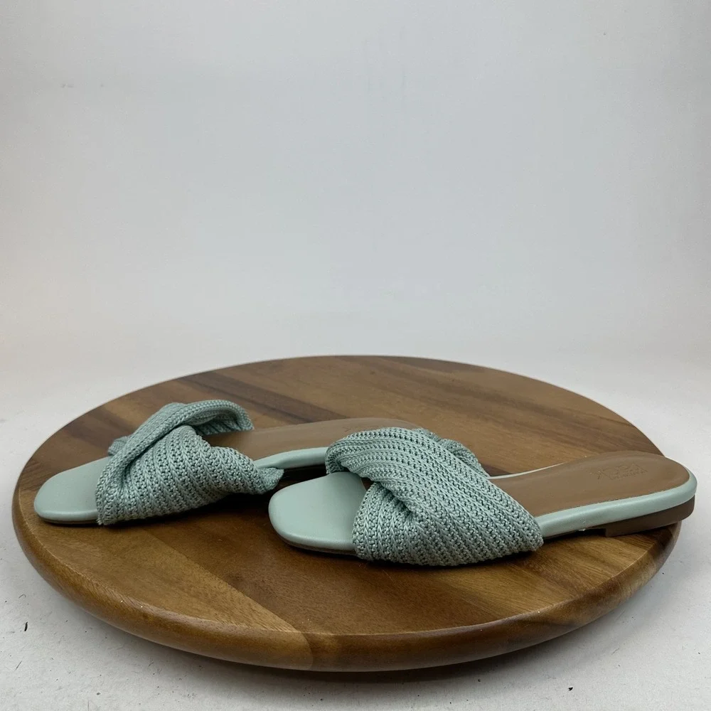 New NWOB‎ Womens Nordstrom Rack Chantelle Turquoise Slides Sandals Size 7.5 M